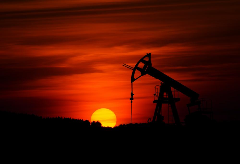 Рекордное падение спроса отбросит нефтяную индустрию на 10 лет